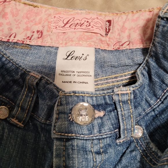3 for $15 Levi jeans - Picture 2 of 3
